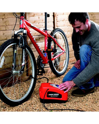 Компресор автомобiльный BLACK+DECKER ASI300
