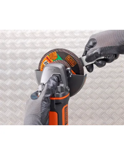 Шліфмашина кутова - болгарка акумуляторна BLACK+DECKER BCG720N