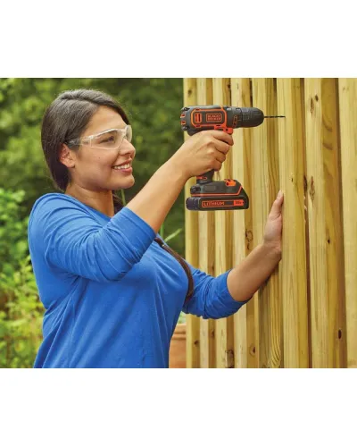 Дриль-шурупокрут акумуляторний BLACK+DECKER BDCDC18KB