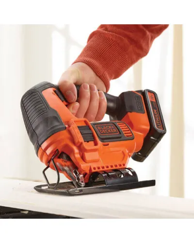 Пила лобзикова акумуляторна BLACK+DECKER BDCJS18