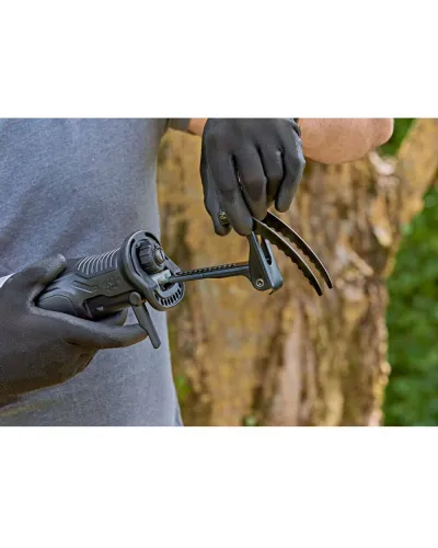 Пила шабельна мережева BLACK+DECKER BES301