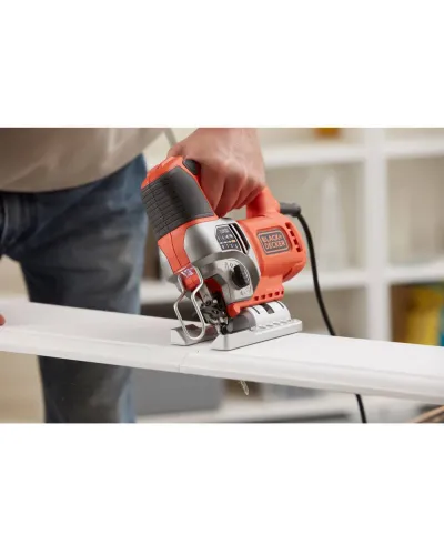 Пила лобзиковая мережева BLACK+DECKER BES610