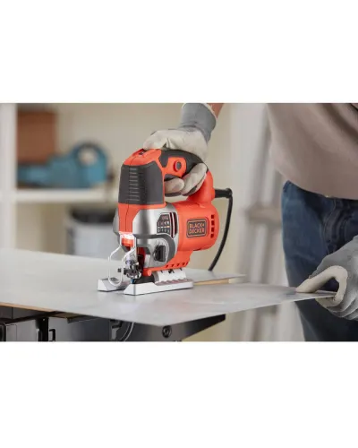 Пила лобзиковая мережева BLACK+DECKER BES610