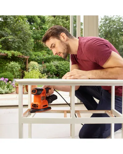 Шліфмашина вібраційна мережева BLACK+DECKER BEW200