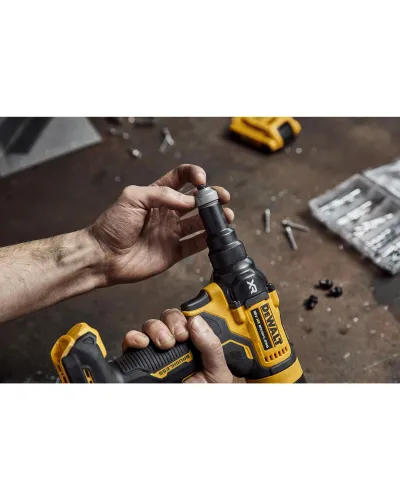 Заклепочник акумуляторний безщітковий DeWALT DCF403E1GT
