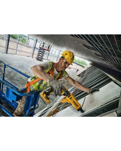 Шурупокрут акумуляторний безщітковий DeWALT DCF620N