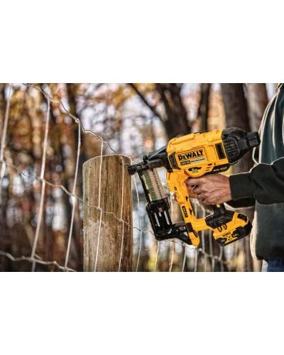 Степлер скобозабивний акумуляторний безщітковий DeWALT DCFS950N