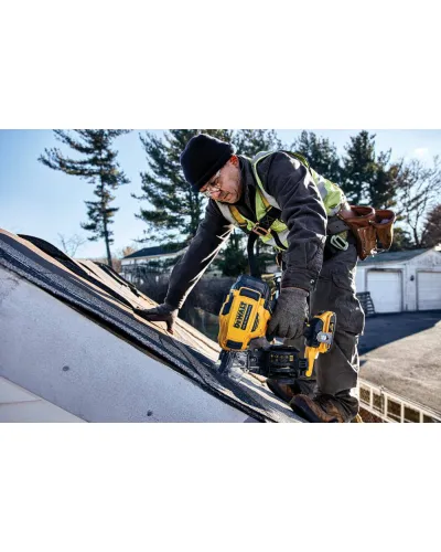 Пістолет цвяхозабивний акумуляторний безщітковий DeWALT DCN45RND2