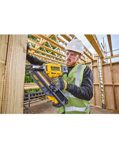 Пістолет цвяхозабивний акумуляторний безщітковий DeWALT DCN930N
