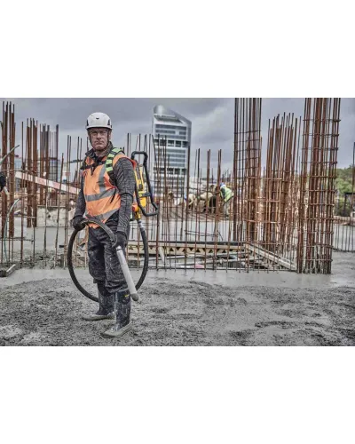 Вібратор-наплічник глибинний акумуляторний POWERSHIFT DeWALT DCPS310N