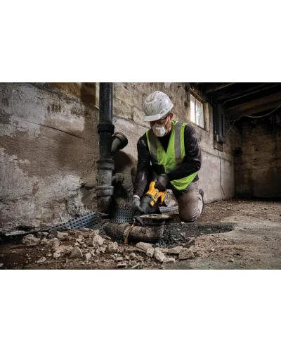 Пила шабельна акумуляторна DeWALT DCS389T2