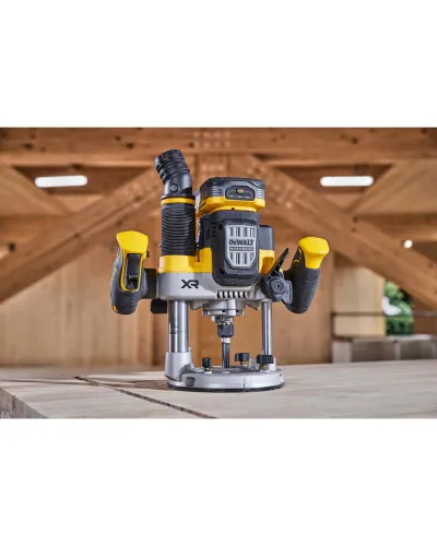 Фрезер акумуляторний безщітковий DeWALT DCW620H2