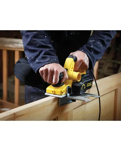 Рубанок мережевий STANLEY FATMAX FME630K