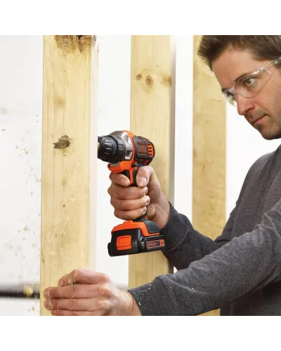 Акумуляторний багатофункціональний інструмент BLACK+DECKER MT218K