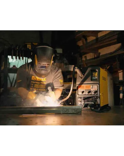 Зварювальний напівавтомат інверторний STANLEY MULTI200