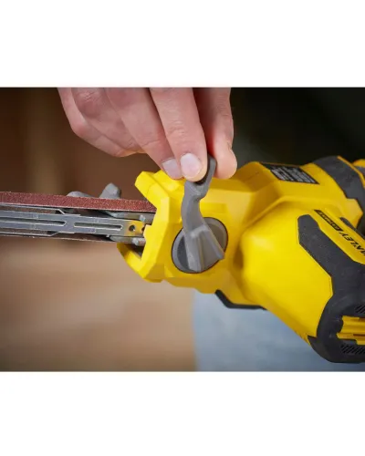 Шліфмашина стрічкова-напилок акумуляторна STANLEY FATMAX SFMCE210B