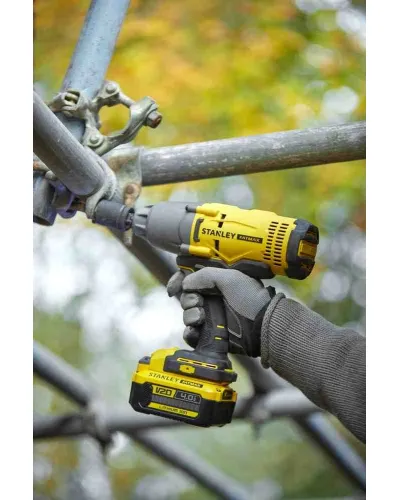Гайковерт ударний акумуляторний STANLEY FATMAX SFMCF900B