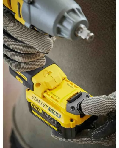 Гайковерт ударний акумуляторний STANLEY FATMAX SFMCF900B