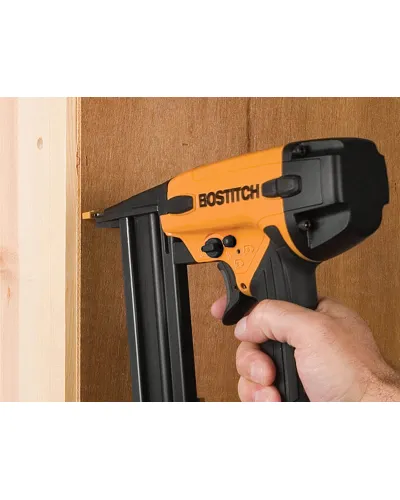 Пістолет скобозабивний пневматичний BOSTITCH SX1838-E