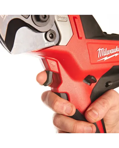 Акумуляторний кабелеріз MILWAUKEE M12 CC-0 кабель до 32 мм (4933431600)