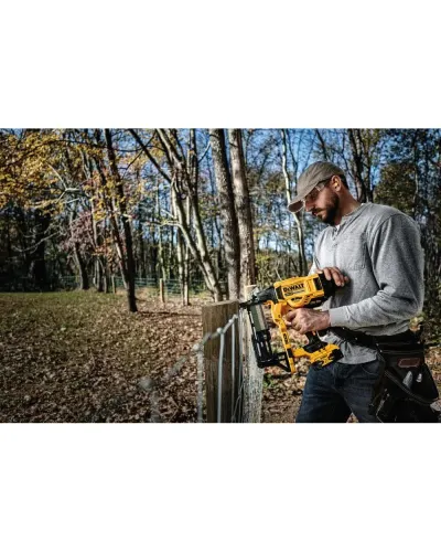 Степлер скобозабивний акумуляторний безщітковий DeWALT DCFS950P2 (DCFS950P2)