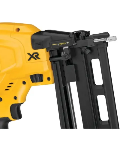 Пістолет цвяхозабивний акумуляторний безщітковий DeWALT DCN662N (DCN662N)