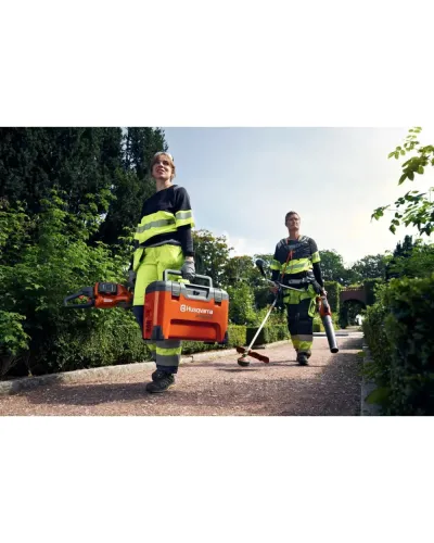 Портативний зарядний пристрій Husqvarna 40-C1000x4 (9707048-01)