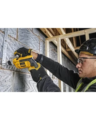 Дриль мережевий ударний DeWALT DWD024