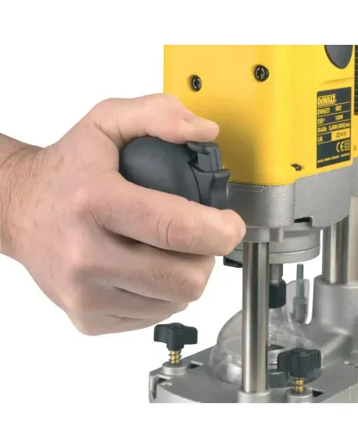 Фрезер мережевий DeWALT DW621 (DW621)