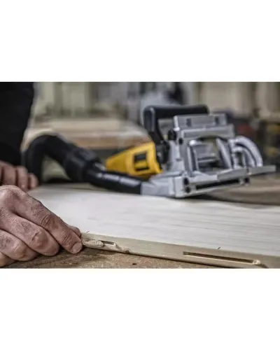 Фрезер ламельний мережевий DeWALT DW682K (DW682K)