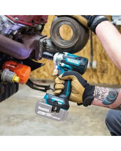 Акумуляторний ударний гайковерт Makita DTW301Z (без АКБ) (DTW301Z)