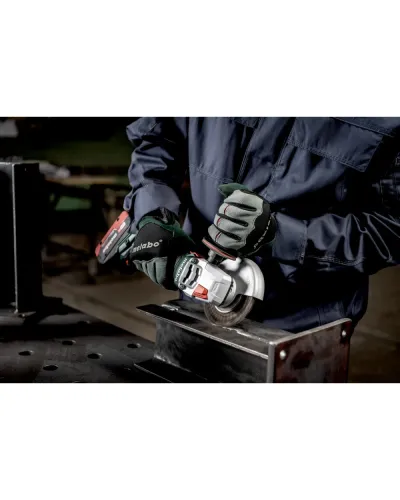 Акумуляторна кутова шліфувальна машина Metabo WVB 18 LT BL 11-125 QUICK + 2 АКБ 5.5Аг з ЗП і кейсом METABOX 165 L (613057660)