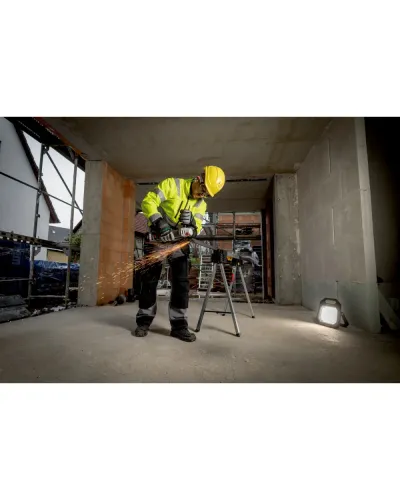 Акумуляторна кутова шліфувальна машина Metabo WVB 18 LT BL 11-125 QUICK + 2 АКБ 5.5Аг з ЗП і кейсом METABOX 165 L (613057660)