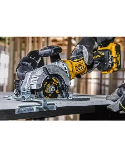 Пила дискова акумуляторна DeWALT DCS571NT (DCS571NT)