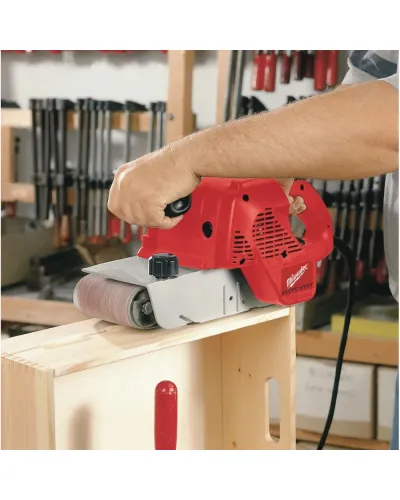 Шліфувальна машина стрічкова Milwaukee BS 100 LE (4933385150)