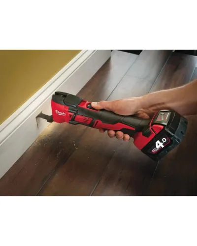 Багатофункціональний акумуляторний інструмент Milwaukee M18 BMT-0 (4933446203)