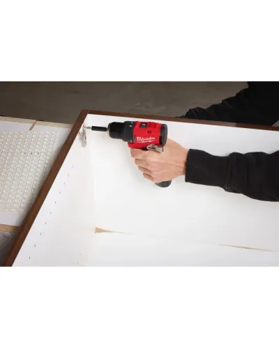 Дриль-шуруповерт акумуляторний Milwaukee M12 BLDDRC-202С 40 Нм (АКБ і ЗП) (4933499686)