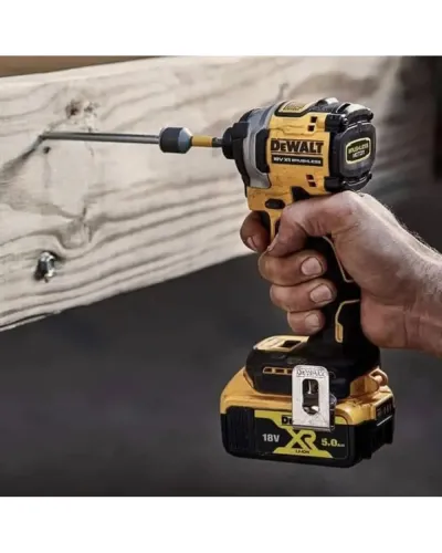 Шуруповерт ударний акумуляторний безщітковий DeWALT DCF850NT (DCF850NT)