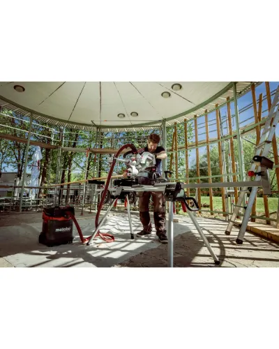 Акумуляторна торцювальна пила Metabo KGS 18 LTX BL 254 (614254920)