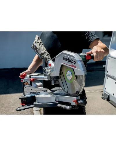 Акумуляторна торцювальна пила Metabo KGS 18 LTX BL 305 (ЗУ + АКБ) (614305810)
