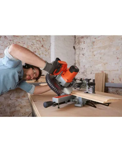 Пила торцювальна мережева BLACK+DECKER BES700 (BES700)
