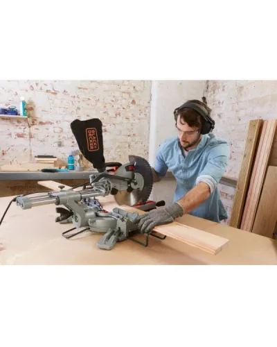 Пила торцювальна мережева BLACK+DECKER BES710 (BES710)