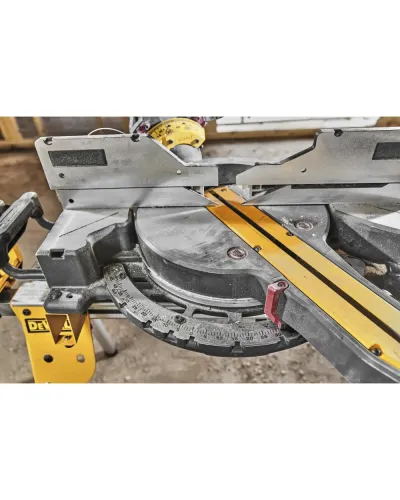 Пила торцовочная аккумуляторная бесщёточная DeWALT DCS781X2 (DCS781X2)