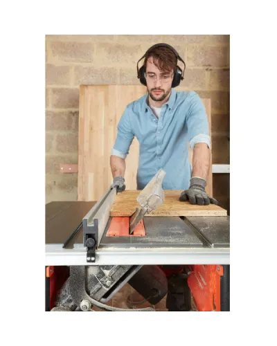 Пила настольная сетевая BLACK+DECKER BES720 (BES720)