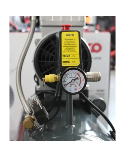 Поршневой воздушный компрессор 50 л GTM KCW1500-50L безмасляный