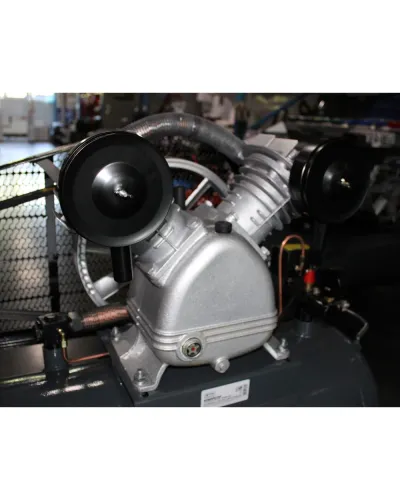 Поршневий повітряний компресор 120 л GTM KC2090A-120L ремінний