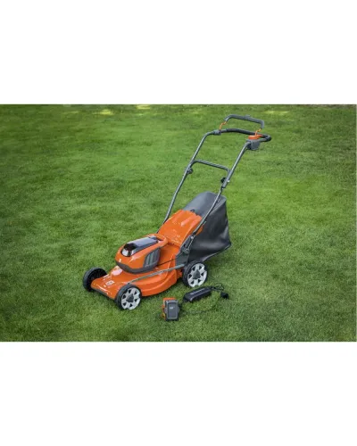 Газонокосарка акумуляторна Husqvarna LC 137i КІТ (АКБ+ЗП) (9705009-04)
