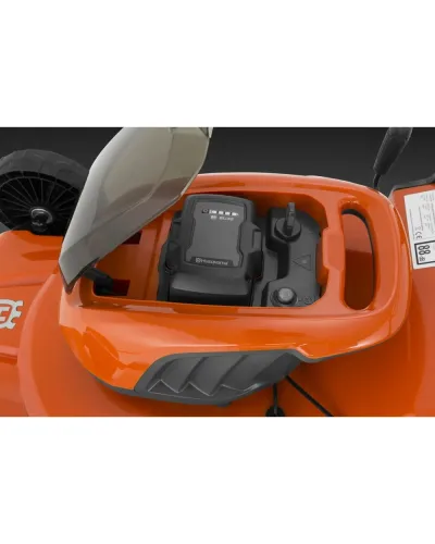 Газонокосарка акумуляторна Husqvarna LC 142i (9705418-01)