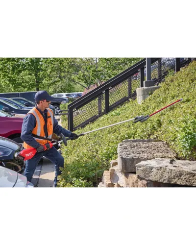 Кущоріз подовжений акумуляторний безщітковий Milwaukee M18 FHETE27-802 60 см (АКБ і ЗП) (4933492911)