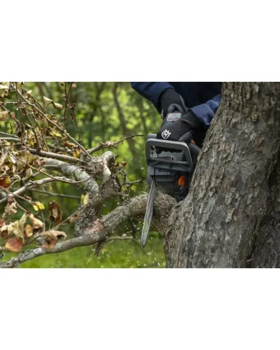 Аккумуляторная пила Husqvarna Aspire C15X-P4A KIT (АКБ+ЗУ) (9707205-04)